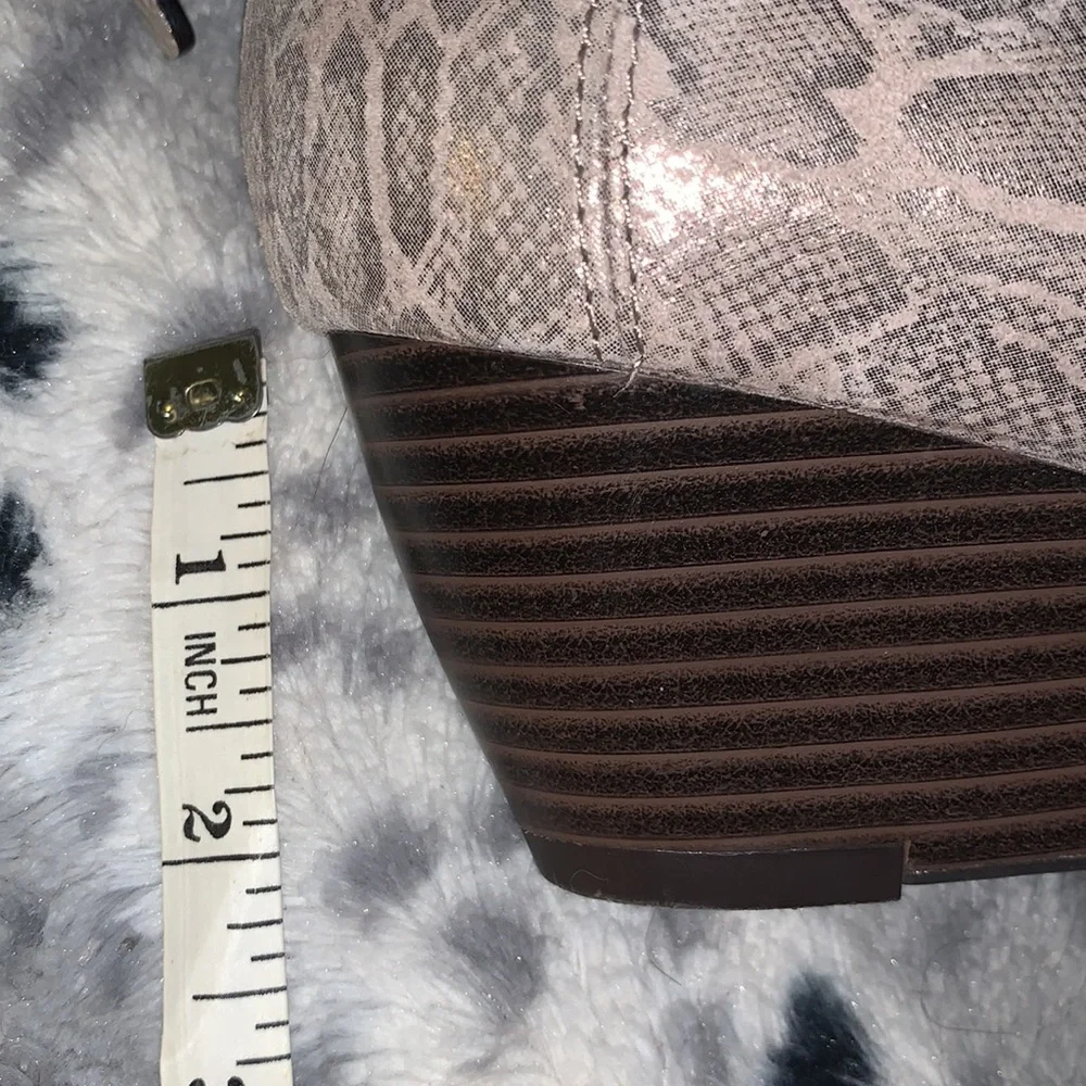 Clarks Collection Soft Cushion Snakeskin Wedge — 9.5